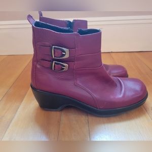 Red Dansko women's boots size EUR 39